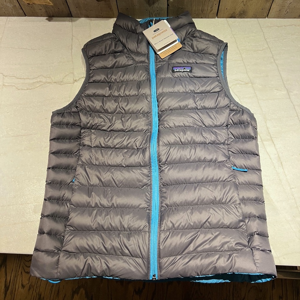 PATAGONIA ADULT SMALL VEST BLUE AND CHARCOAL